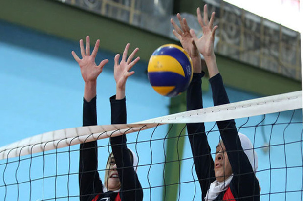 رقابت های قهرمانی والیبال بانوان کشور در اراک آغاز شد