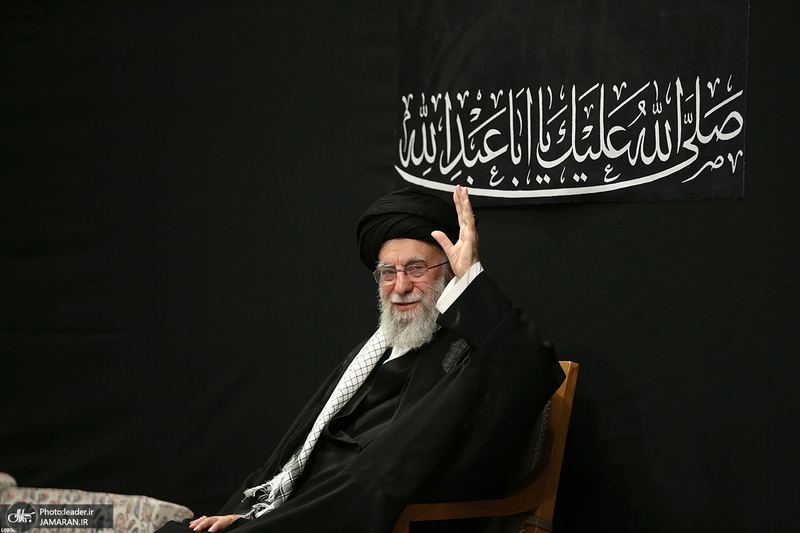 مراسم عزادارای شب عاشورا با حضور رهبر انقلاب اسلامی
