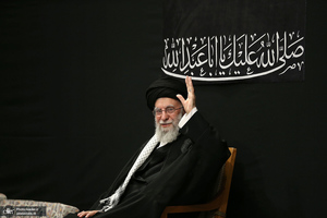 مراسم عزادارای شب عاشورا با حضور رهبر انقلاب اسلامی