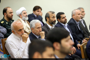 دیدار جمعی از مسئولان و فعالان فرهنگی از استان‌های یزد و همدان با رهبر معظم انقلاب 