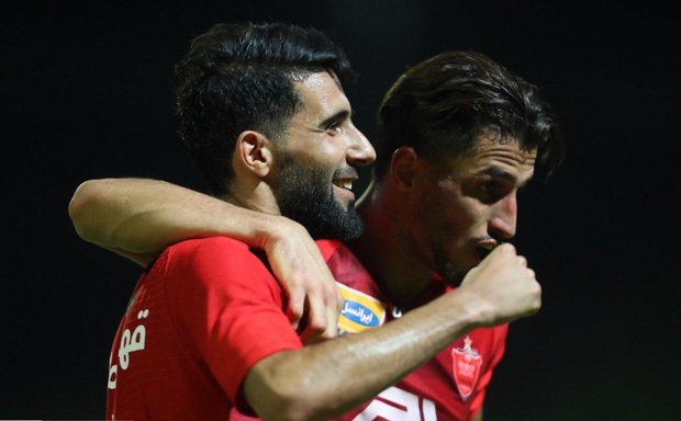 احسان علیخانی: قهرمانی پرسپولیس تنها خبر خوب این روزها بود/ بهنوش بختیاری: خوشحالم ٤ هم برای ما شد

