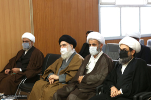 نشست «سب و بهتان» در موسسه تنظیم و نشر آثار امام خمینی(س) قم