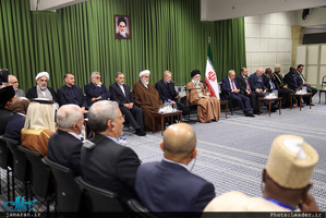  دیدار شرکت‌کنندگان در سیزدهمین کنفرانس اتحادیه بین‌المجالس سازمان همکاری اسلامی با رهبر معظم انقلاب