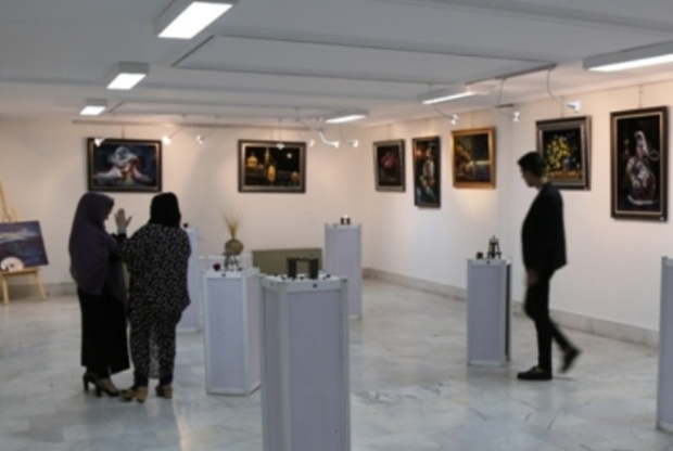 نمایشگاه « طرح، رنگ و حجم» در تبریز گشایش یافت
