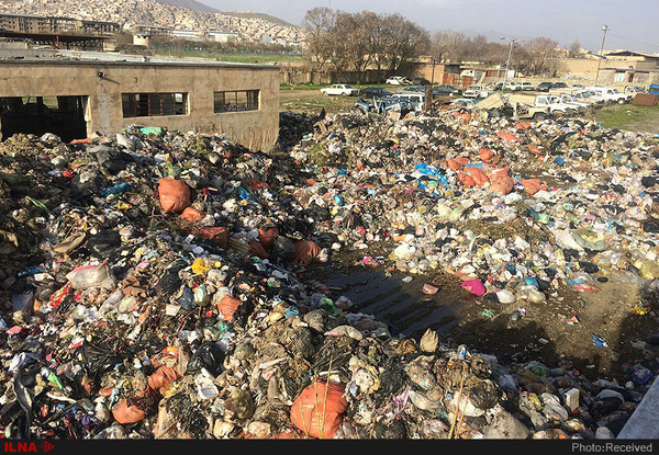 معضل دفن زباله‌ها در مریوان و وعده‌های توخالی مسئولان  مردم کارخانه بازیافت زباله می‌خواهند