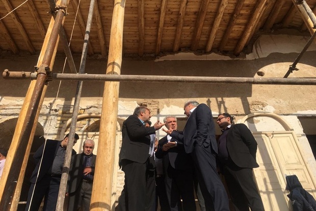 رئیس سازمان میراث فرهنگی از خانه تاریخی حشمت سرخه بازدید کرد