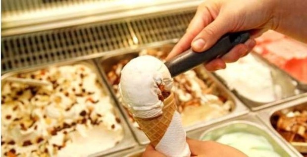 چهار واحد  بستنی فروشی در انار و رفسنجان تعطیل شد
