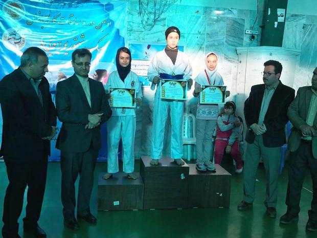 مسابقات کاراته بانوان خراسان رضوی در قوچان برگزار شد