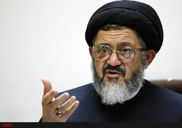 احمدی‌نژاد برای فشار به شورای نگهبان ثبت‌نام کرده است