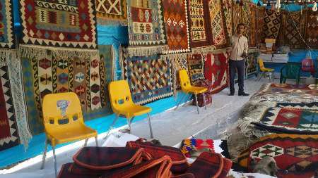 افتتاح غرفه محصولات خوشه دست بافته‌ها در ورودی شهر یاسوج