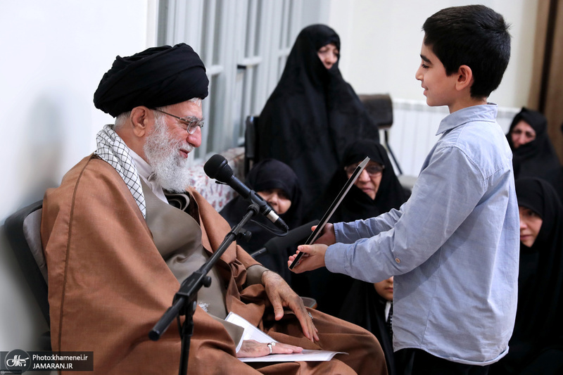 دیدار جمعی از خانواده‌های شهدای امنیت با رهبر معظم انقلاب