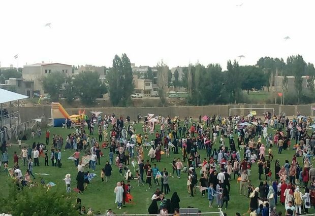 جشنواره بادبادک‌ها در خرمدره برگزار شد