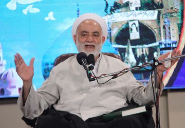 تاکید حجت الاسلام قرائتی بر تدریس آیین همسرداری در کلاسهای درس