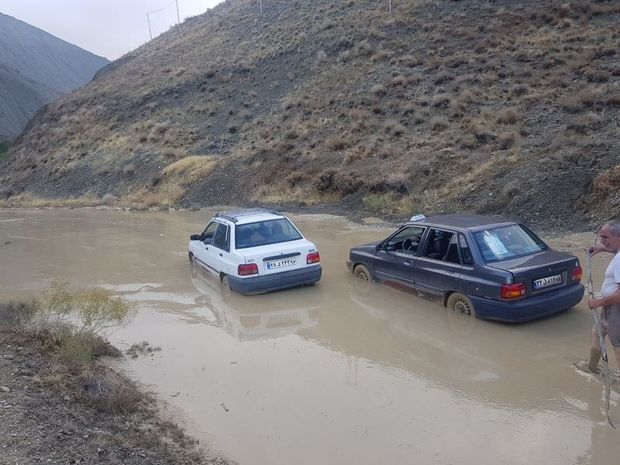 افزایش شدت باران منجر به سیلاب در فیروزکوه شد