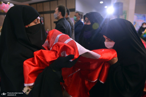 مراسم اهدای 2313 سری جهیزیه در جوار حرم امام خمینی(س)