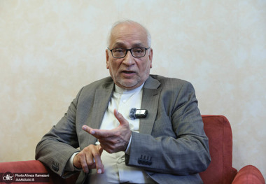 حسین مرعشی: کشور پر از باندهای قدرت شده/ امروز کشور ما فاقد احزاب تأثیرگذار است