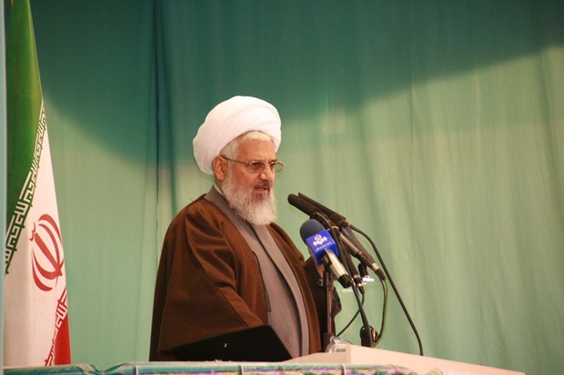 پیروی از فرامین رهبری سرلوحه عموم و مسئولان باشد