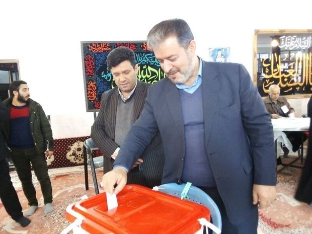 فرماندار قائمشهر:حضور مردم در انتخابات برای کشور دارای برکات فراوانی است