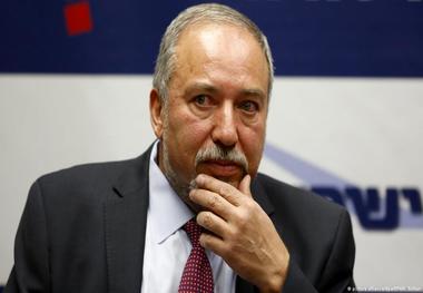 وزیر جنگ پیشین اسرائیل: ساکنان شمال اسرائیل هر ۲۱ دقیقه به پناهگاه می‌روند