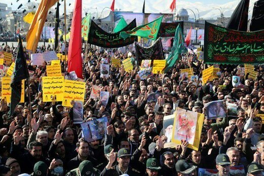 حضور صدها هزار نفر از مردم همدان در پاسداشت سردار دلها
