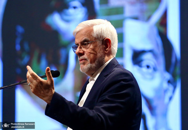 عارف: بخشی از مهاجرت نخبگان به خاطر نبود امکان کار رخ می‌دهد/ امکان مهاجرت معکوس دانشمندان و نخبگان ایرانی و حفظ جوانان را فراهم کنیم