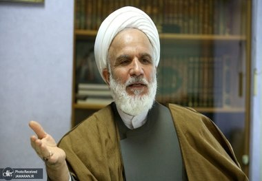 رئیس دفتر رهبری در قم: ایران نیاز به نیروی نیابتی ندارد/ ترامپ می داند از عهده حزب الله، حماس، انصارالله، حشدالشعبی بر نمی آید و می خواهد با آنها کنار بیاید و مذاکره کند ولی می خواهد این از موضع قدرت باشد و لفاظی هایی هم درباره ایران به کار می برند