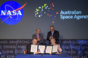 همکاری ناسا و استرالیا برای اعزام انسان به ماه