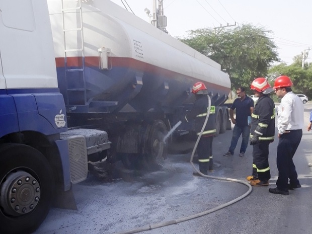 آتش سوزی تانکر بنزین در آبادان منجر به فوت یک نفر شد