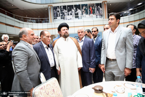 نشست صمیمی سید حسن خمینی با پیشکسوتان جامعه ورزش ایران