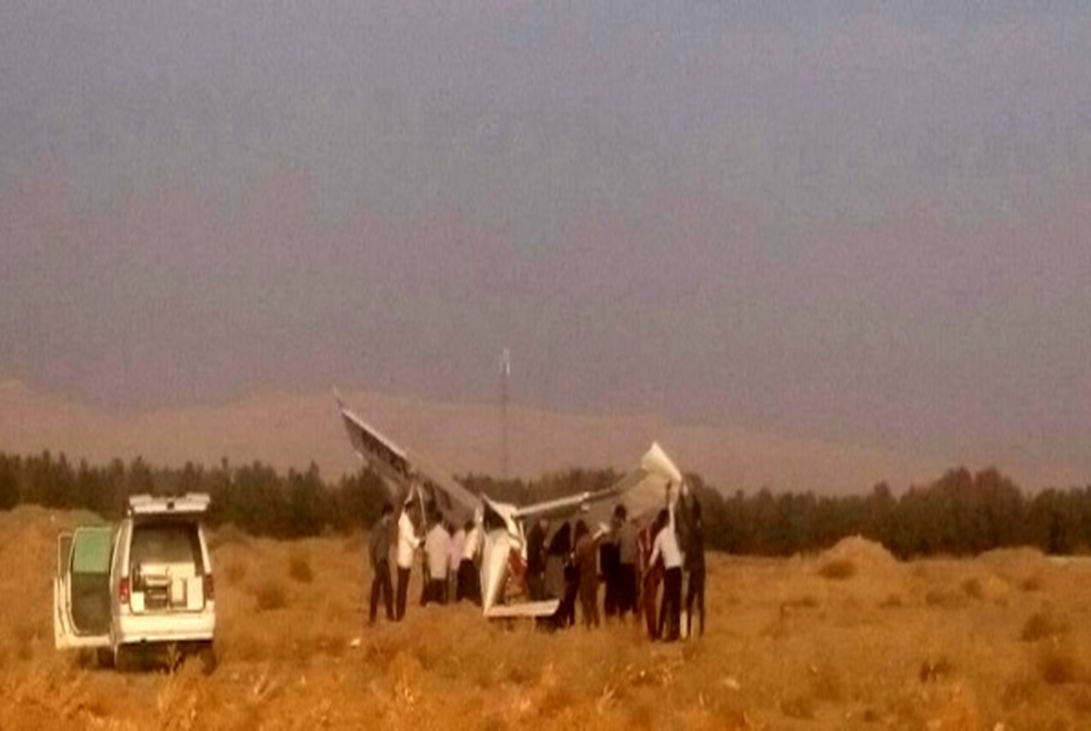 یک فروند هواپیما در شهر گلبهار خراسان‌رضوی سقوط کرد+ عکس