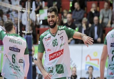 ستاره ایرانی والیبال به فنرباغچه پیوست