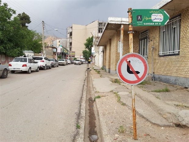 سه هزار تابلو راهنمایی رانندگی خوزستان به سرقت رفت