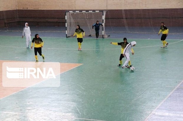 «صنعت فجر» برنده شهرآورد شیرازی‌ها در لیگ برتر فوتسال بانوان بود
