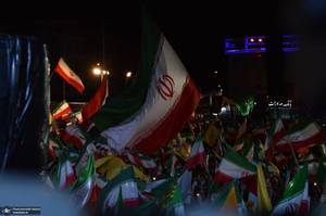 پنجاه و هشتمین اجتماع پر شور مردم در میدان انقلاب