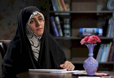 مجری جنجالی دوباره بر روی آنتن شبکه افق/ ویدیو
