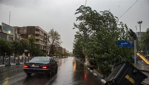 هواشناسی وزش تندباد موقتی برای تهران پیش بینی کرد