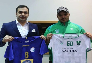 رونمایی از پیراهن استقلال و الاهلی +عکـس
