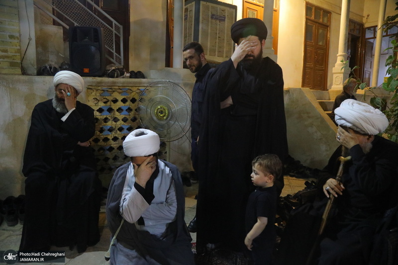 مراسم عزاداری دهه اول ماه صفر در بیت مرحوم آیت الله شاه آبادی‎