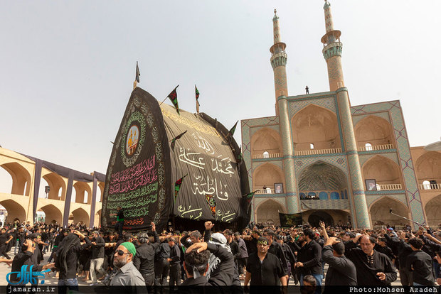 با برگزارکنندگان نخل برداری به طور جدی برخورد می شود