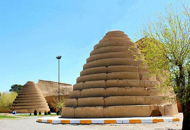 دولت در کرمان نگاه جدی به مرمت آثار تاریخی دارد