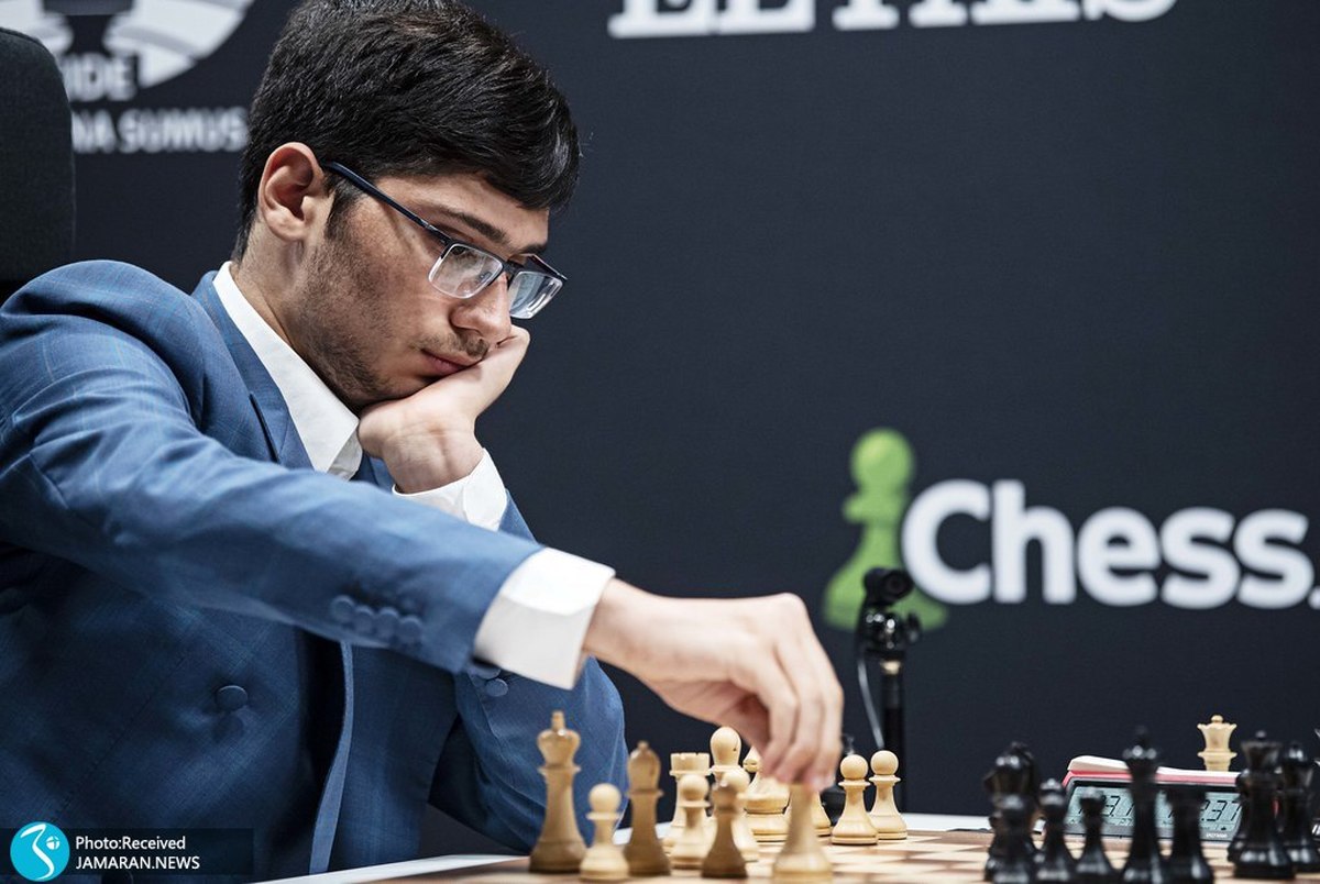 بمب شطرنج ترکید: ورود فیروزجا به دنیای مد و فشن!