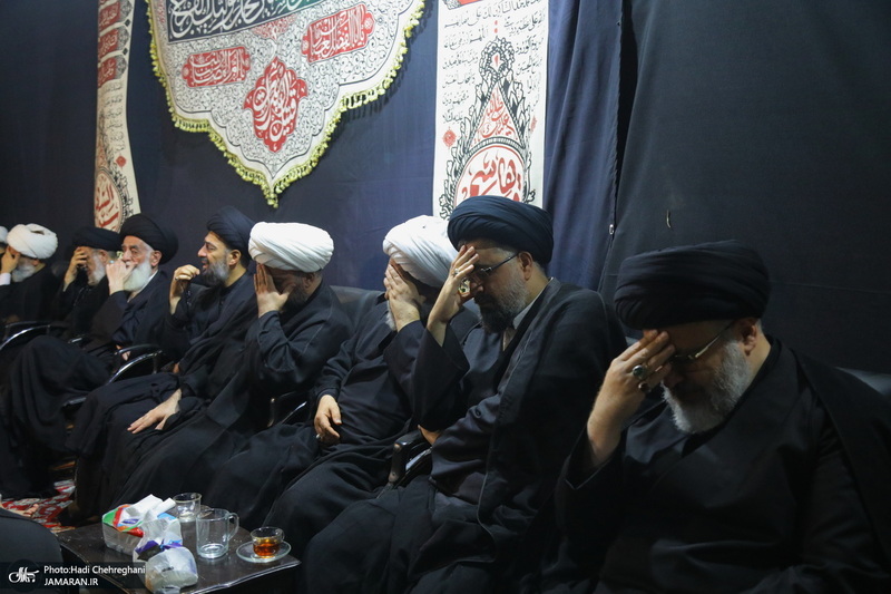 مراسم عزاداری دهه اول ماه صفر در بیت مرحوم آیت الله شاه آبادی‎