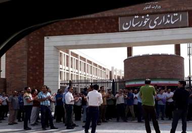 کارکنان گروه ملی خواستار رسیدگی به وضعیت این شرکت شدند