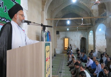 مسلمانان باید برای کمک به  مسلمانان مظلوم میانمار به میدان بیایند