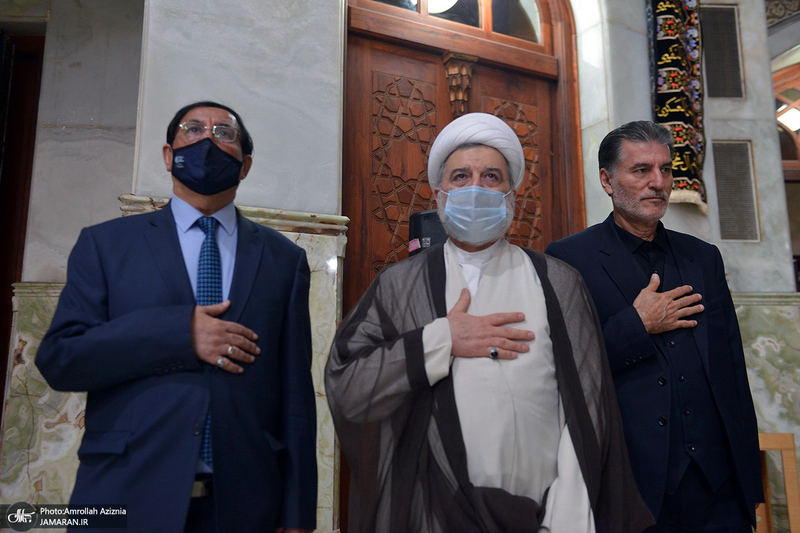 ادای احترام رئیس مجلس اعلای اسلامی عراق به مقام شامخ حضرت امام (س)