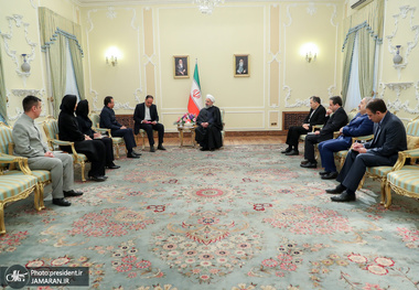 اعلام پشتیبانی تهران از دولت مادورو توسط رییس جمهور
