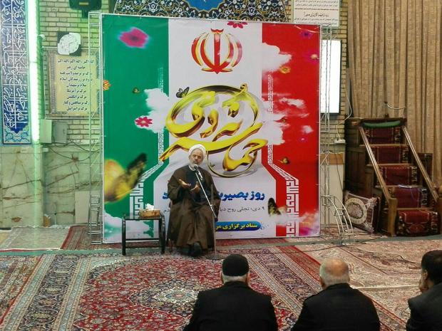 معاون امور استان های شورای سیاستگذاری ائمه جمعه: 9دی روز وظیفه شناسی و انجام تکلیف یک ملت است