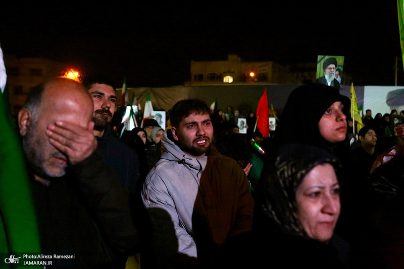 تجمع مردمی در میدان انقلاب اسلامی تهران