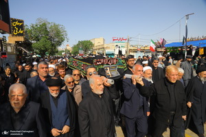 مراسم تشییع آیت الله موسوی تبریزی (ره)