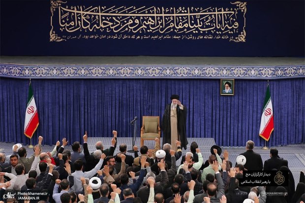 کارگزاران حج با رهبر معظم انقلاب دیدار کردند